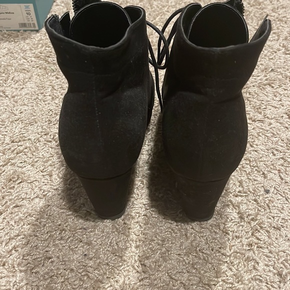 Black velvet wedge boots - Picture 4 of 4